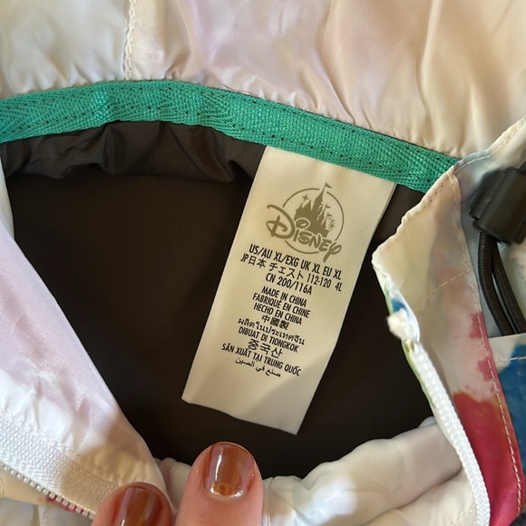 NWT Disney watercolor pullover (XL) and matching shorts (M) - Picture 5 of 14